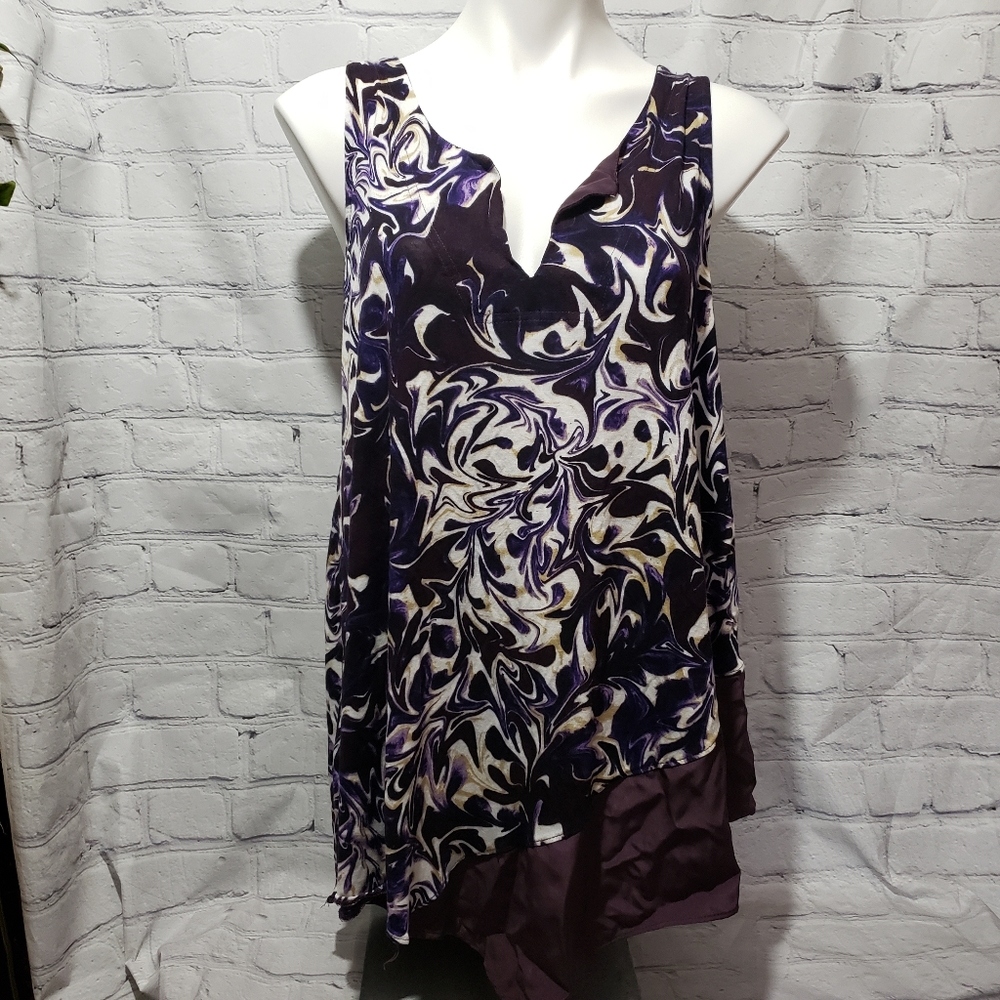 Simply Vera Vera Wang Assumetrical bottom tank